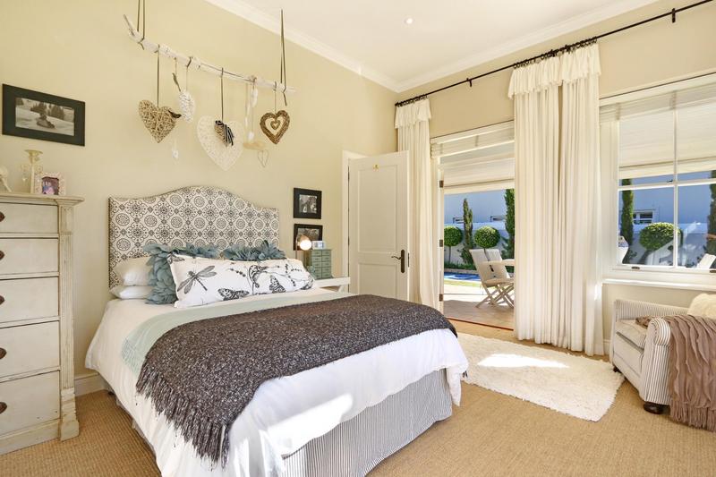 To Let 4 Bedroom Property for Rent in Steenberg Estate Western Cape